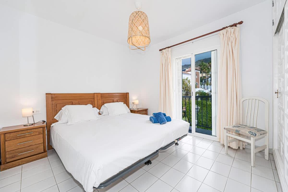 Jardines De Nerja Villa Exterior photo