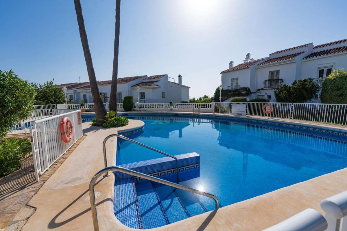 Jardines De Nerja Villa Exterior photo
