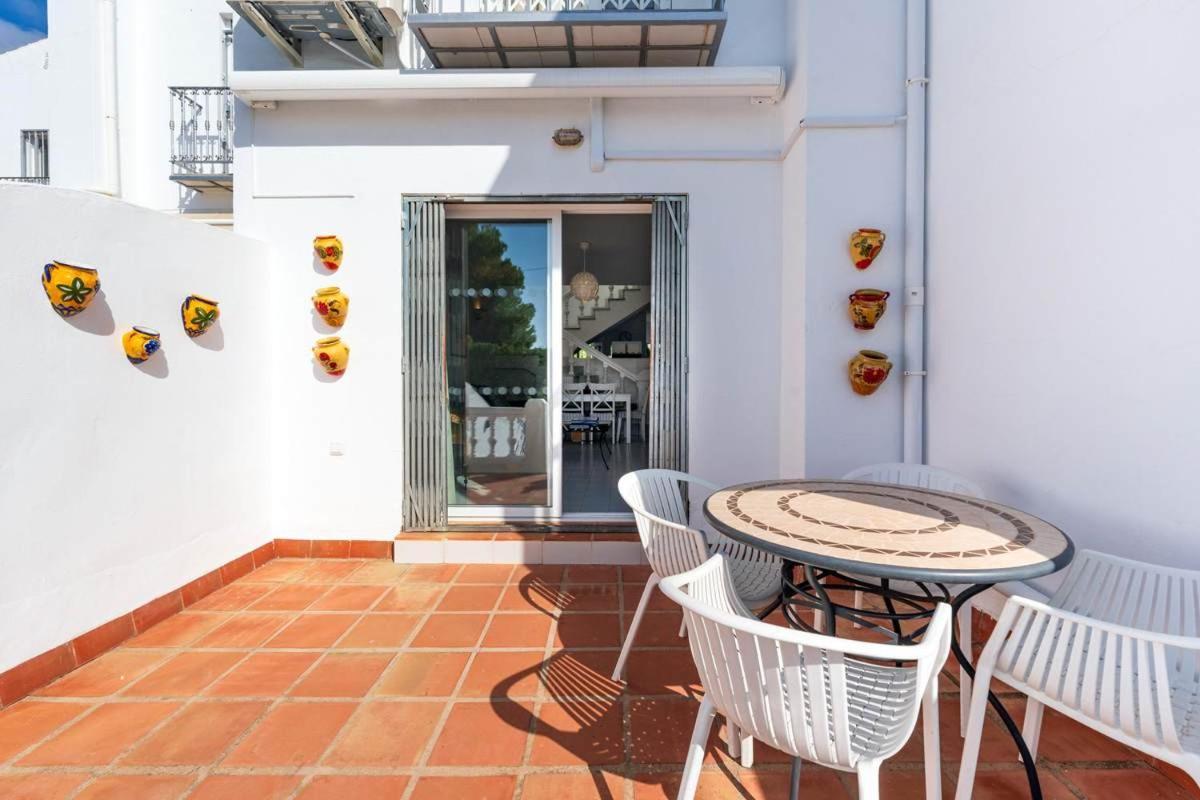 Jardines De Nerja Villa Exterior photo