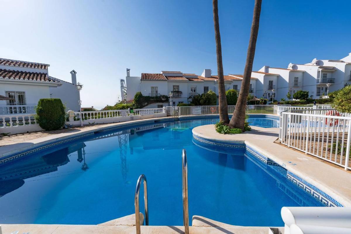 Jardines De Nerja Villa Exterior photo